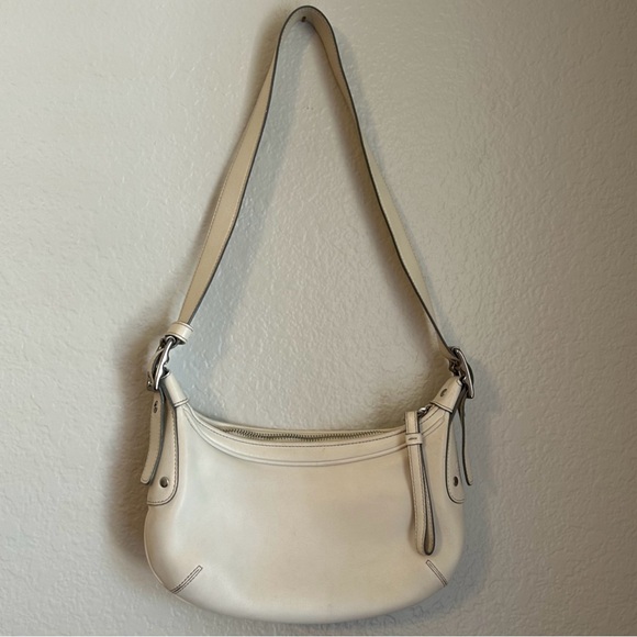 Coach Vintage 90s Y2K Shoulder Leather Bag in Eggshell, Number M3Q-7451 - Picture 1 of 11
